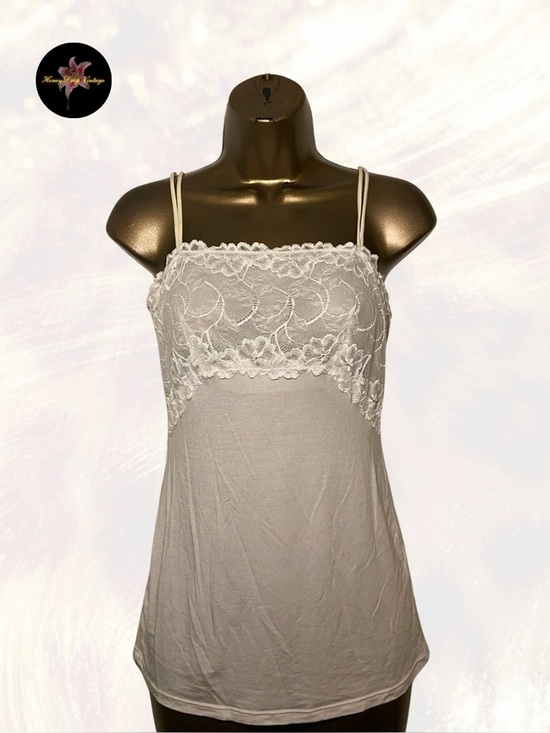 The Unbranded Brand Tops - Lace-Trim White Spaghetti Strap Cami Top